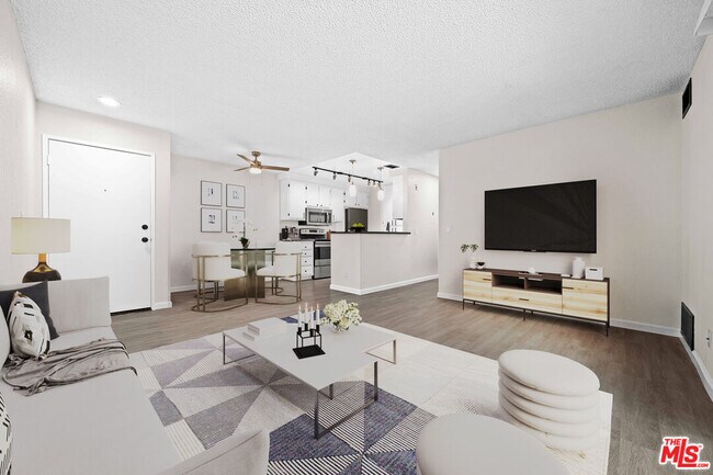 Building Photo - 8715 Weybridge Pl