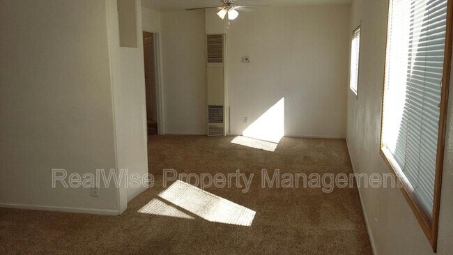 Foto del edificio - 704 SE 11th St