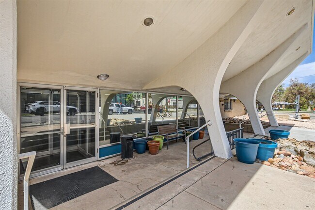 Foto del edificio - Stylish Downtown Denver Condo – Fully Furnished & Available Now!