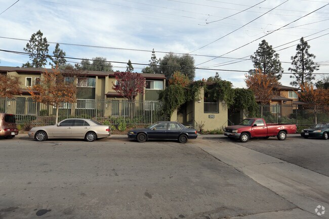 Foto del edificio - Kern Villa Apartments