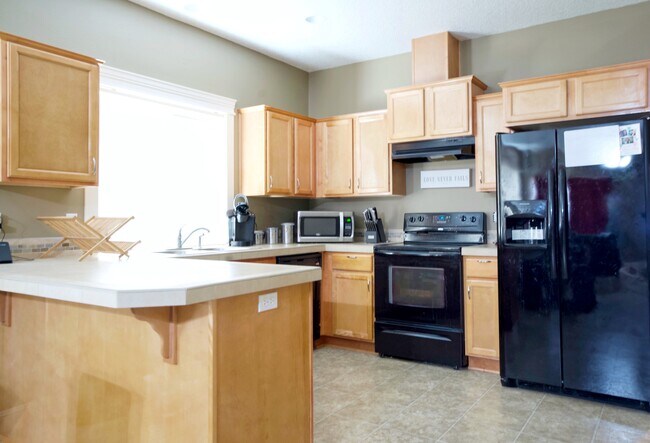 Building Photo - 1448 NE 176th Ave