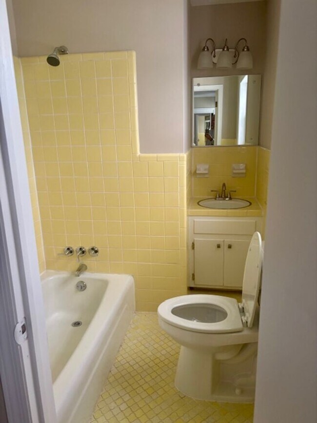 Foto del edificio - Renovated Hammond Hills Gem