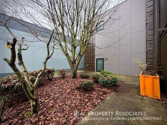 Photo - 612 S Lucile St House