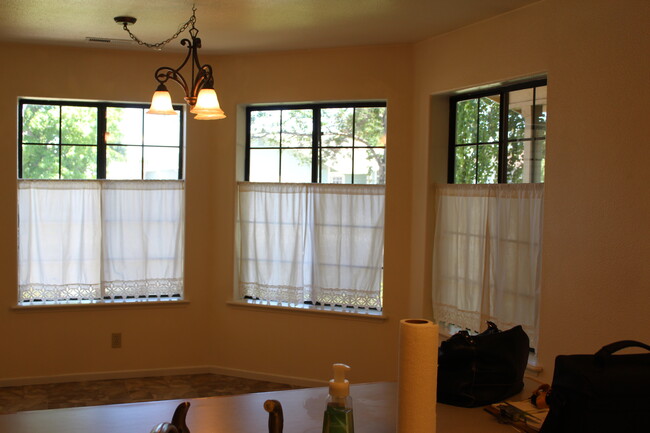 Dining area in kitchen - 540 N. Mesa Street