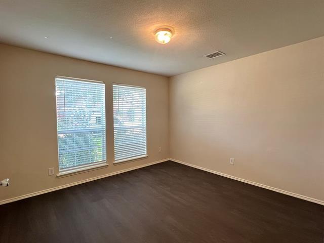 Foto del edificio - 5712 Calloway Dr