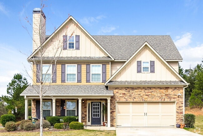 Building Photo - 2048 Woodland Brook Dr