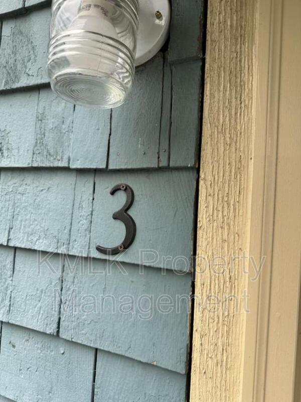 Building Photo - 539 Kling St