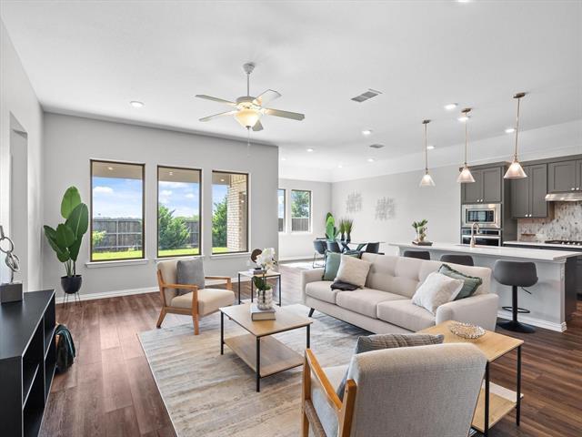 Building Photo - 2219 Primrose Trl