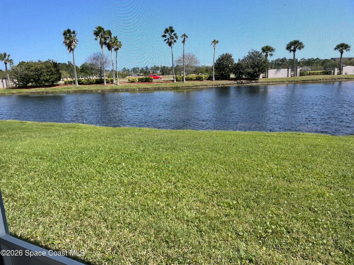 Foto del edificio - 1895 Bayhill Dr