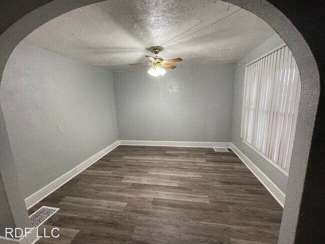 Building Photo - 3 br, 1.5 bath House - 1507 Ripley Street