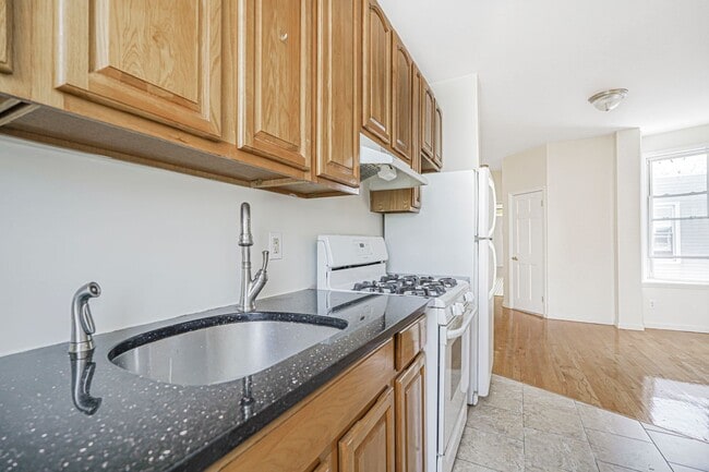Building Photo - 599 18th St
