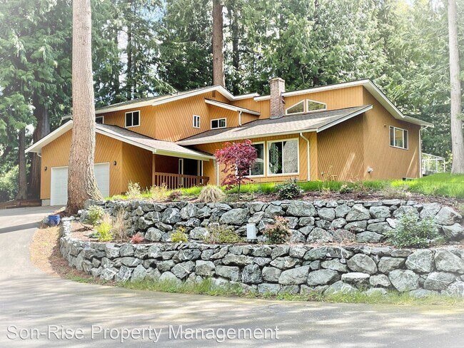 Building Photo - 3 br, 2.5 bath House - 1302 Lowe Ave.