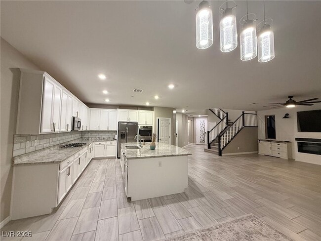 Foto del edificio - 3195 Hazy Hills Ave