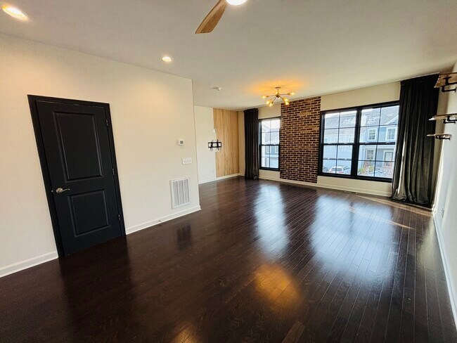 Foto del edificio - 160 Hamilton Ave NW