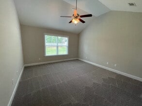 Building Photo - 2124 Kinsale Ave