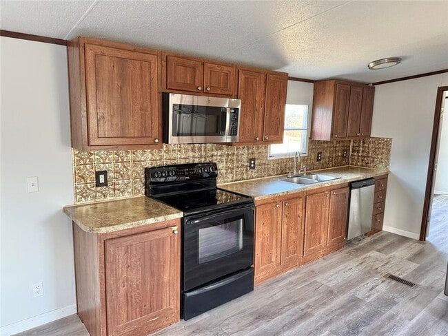 Building Photo - 900 Phillip Ln