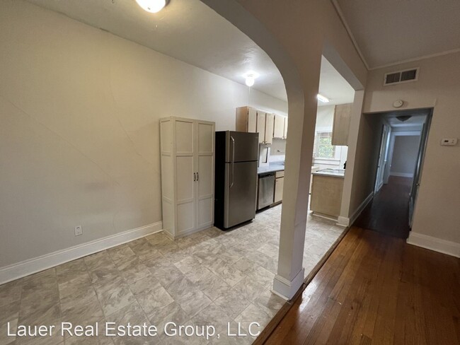 Building Photo - 2 br, 1 bath House - 103 S. Meridian St