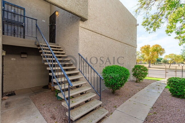 Building Photo - 4444 E Paradise Vlg Pkwy S
