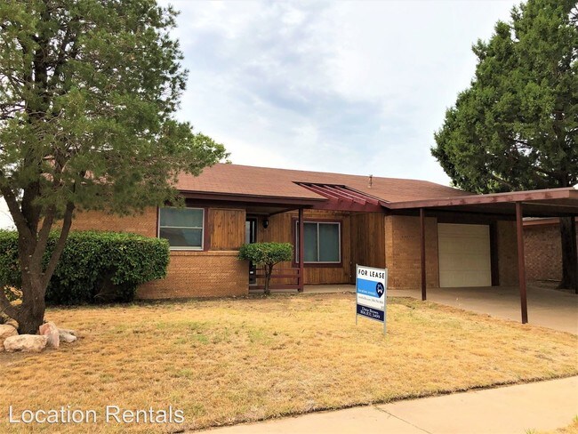 Building Photo - 3 br, 2 bath House - 319 E 15th Street