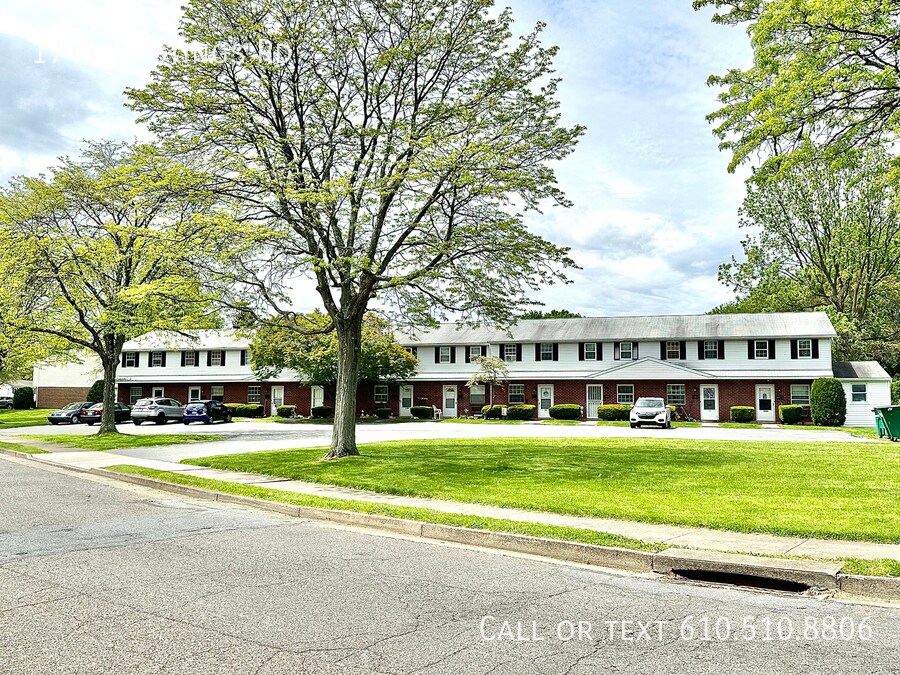 1744 Hastings Rd, Bethlehem, PA 18017 Room for Rent in Bethlehem, PA