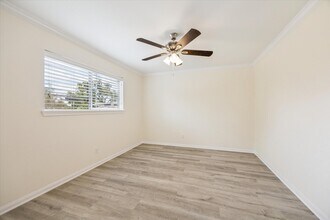 Building Photo - 300 Pecore St