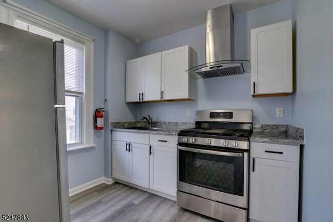 Foto del edificio - 116 Brookside Ave