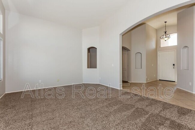 Building Photo - 1228 W Busa Dr