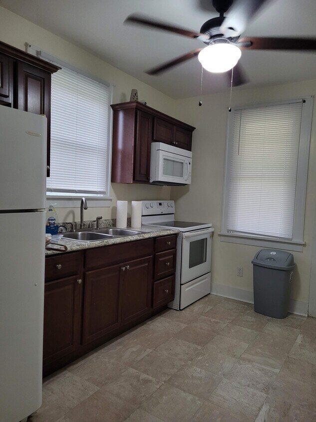 Foto principal - 814 Collier Ave