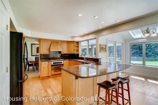 Building Photo - 4 br, 3.5 bath House - 4453 Pali Way