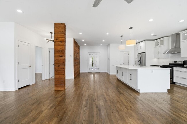 Building Photo - Midtown Tulsa | 4 Bed | 2 Bath | 2,010 SQFT