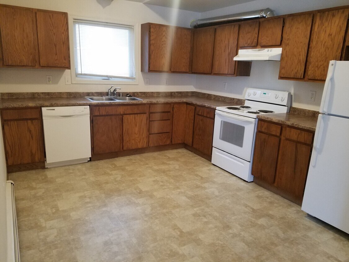 11400 Heritage Ct, Eagle River, AK 99577 Condo for Rent in Eagle