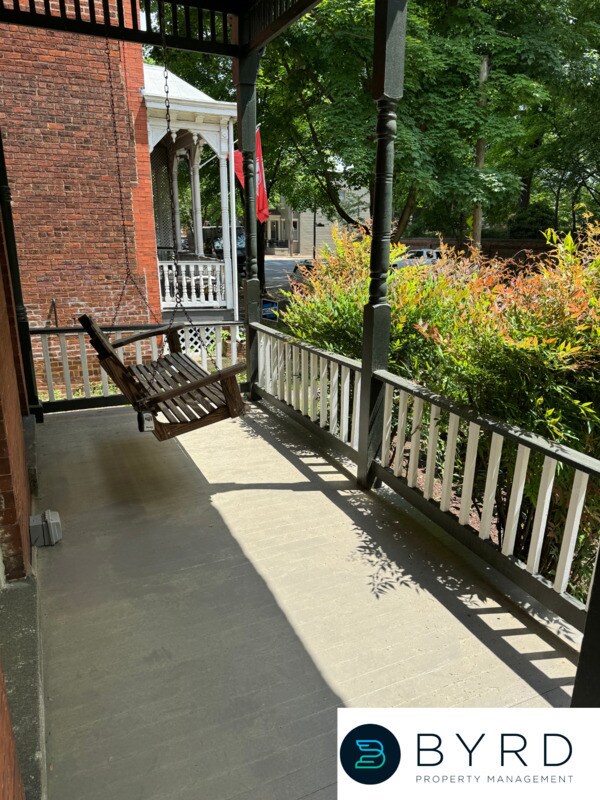 Foto del edificio - 1414 Floyd Avenue