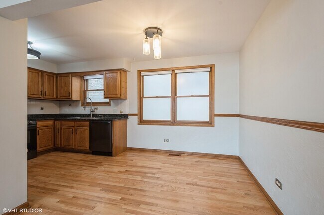 Foto del edificio - 7411 N Claremont Ave