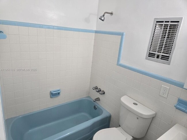 Foto del edificio - 5120 NE 18th Ave