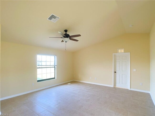 Foto del edificio - 125 NE 7th Terrace