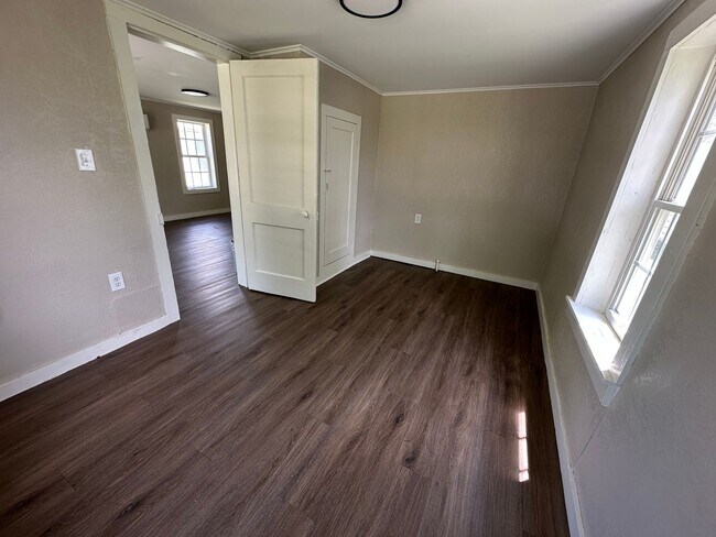 Foto del edificio - 2 Bedroom 1 Bath Home for Rent
