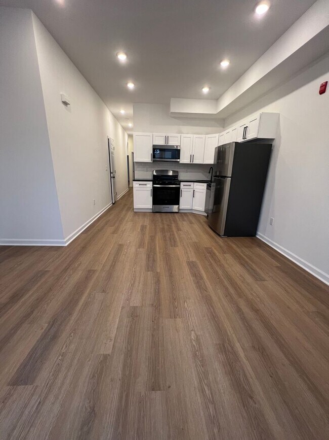 Foto del edificio - 4213 W Girard Ave