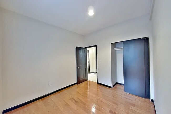 Building Photo - 85 Pitt Street
