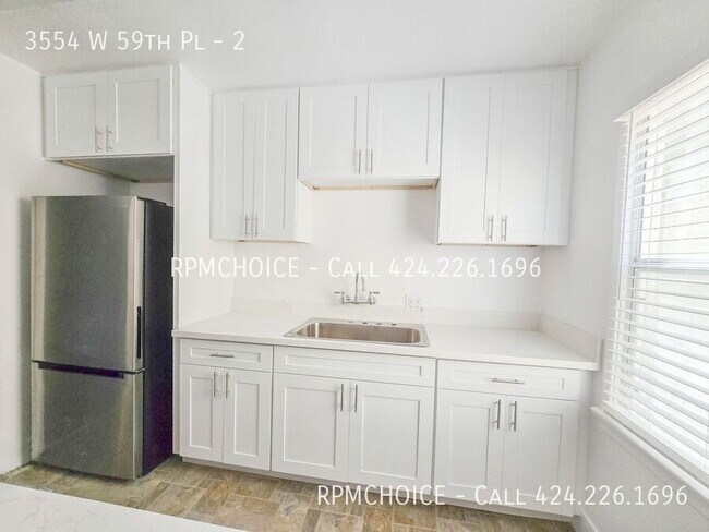 Foto del edificio - 3554 W 59th Pl