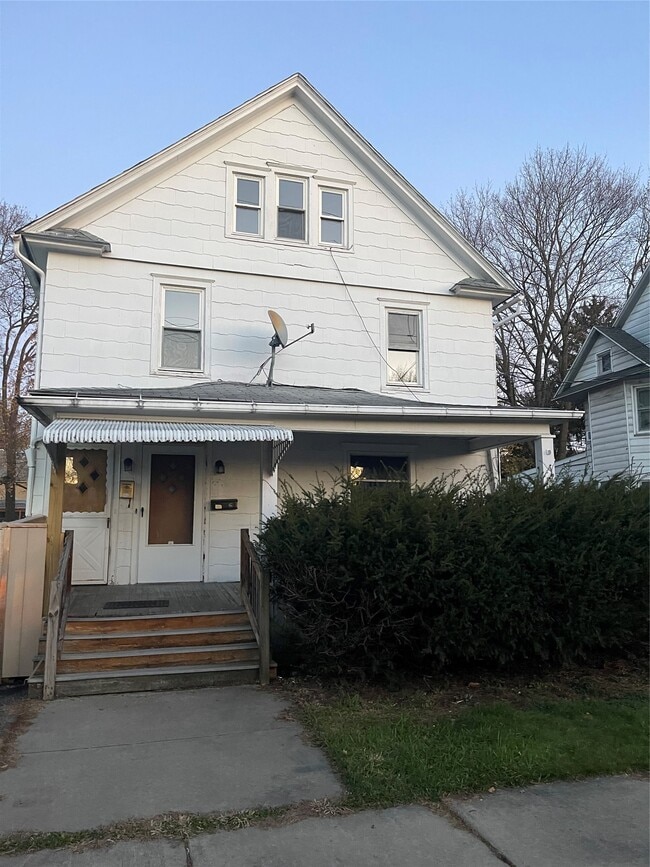 Building Photo - 11 Cleveland Ave