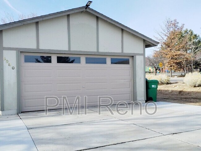 Building Photo - 3980 Kentwood Ct