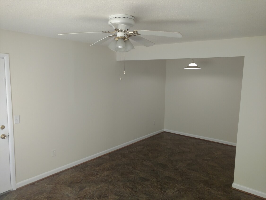 Foto principal - 802 Central Dr