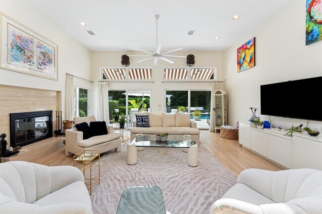 Foto del edificio - 15 Blueberry Ln