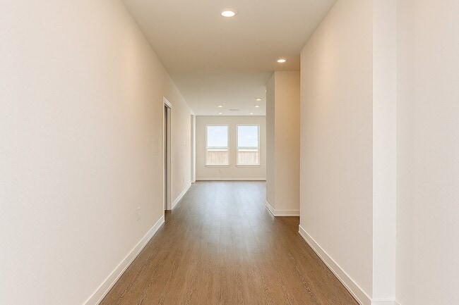 Building Photo - 28703 Great Saddle Trl