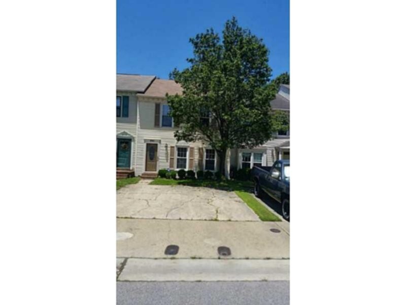 Foto principal - 4766 Woods Edge Rd