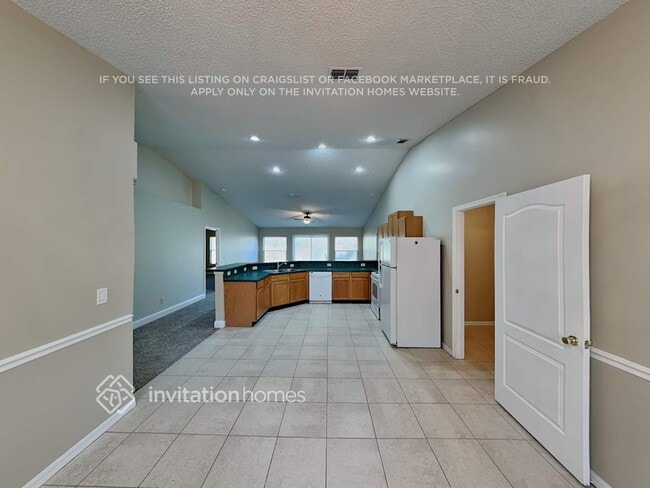Foto del edificio - 1656 Glen Laurel Dr