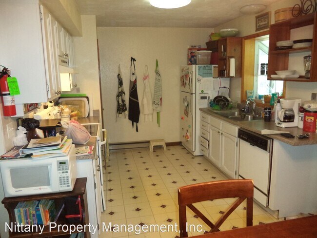 Building Photo - 3 br, 2 bath House - 524 West Drive