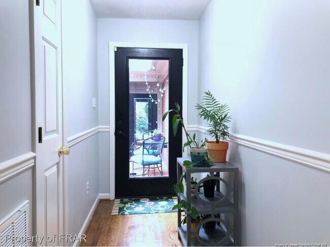 Foto del edificio - 2616 Westchester Dr