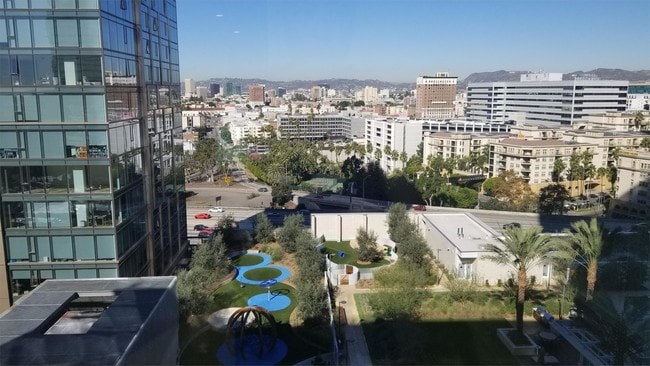 Building Photo - 877 Francisco St