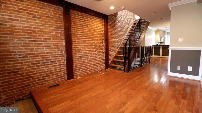 Foto del edificio - 1605 Marshall St